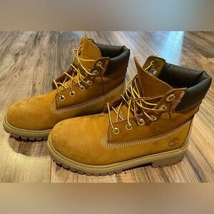 Timberland boots boys youth size 4 EUC